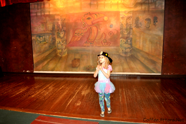 stage-640x425